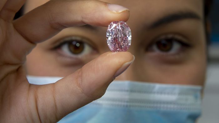 20 Millionen Euro für pinkfarbenen Diamanten