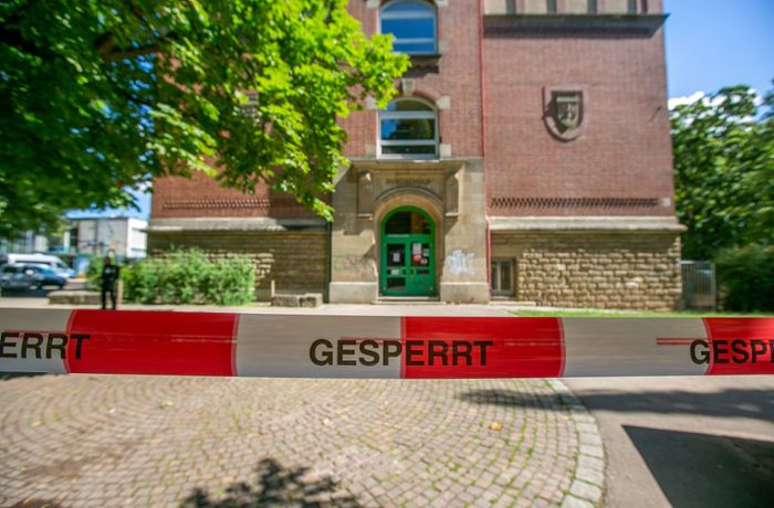 Esslinger Katharinenschule: Psychologen begleiten Schulstart nach  Messerattacke