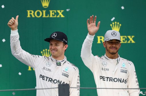 Am Sonntag jubelt nur einer: Nico Rosberg (links) oder Lewis Hamilton. Foto: Getty