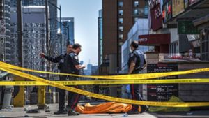Die kanadische Polizei hat den Unfallort in Toronto abgesperrt. Foto: The Canadian Press/AP