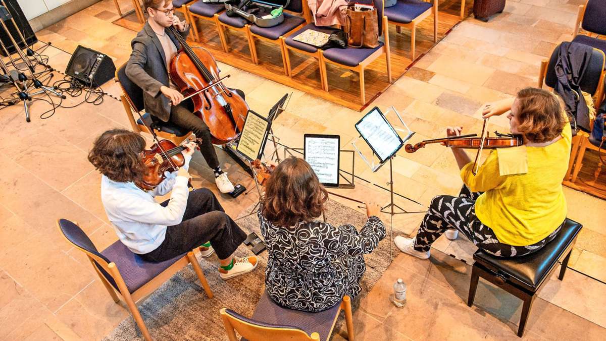 Chaos String Quartet brilliert mit musikalischen Premieren: Weltspitze am Schönbuchrand