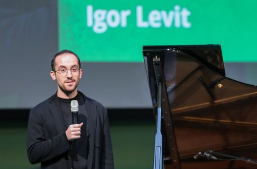 Nur Klavier spielen reicht ihm nicht: Der Klassik-Star Igor Levit will sich in den Wahlkampf einmischen. Foto: dpa/Jan Woitas