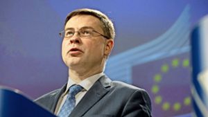 Italien  hat sich   „ein ganzes Stück  bewegt“,  lobt  EU-Kommissar  Valdis Dombrovskis die Regierung   in Rom. Foto: AP