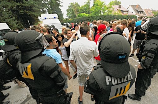 Im Juni hatte die Polizei in Backnang alle Hände voll zu tun, um auf einer Facebook-Party das Schlimmste zu verhindern. Foto: dpa
