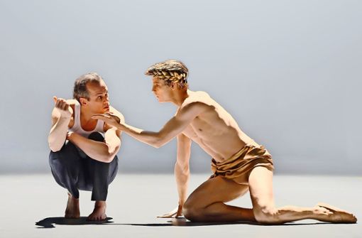 „Der Tod in Venedig“ mit Matthias Klink (links) als Gustav von Aschenbach. Foto: Oper Stuttgart