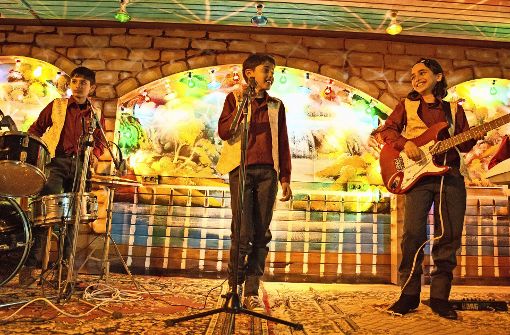 Noch wirkt alles ganz idyllisch: Ein paar Gaza-Kids haben eine Band gegründet. Foto: Koch Films