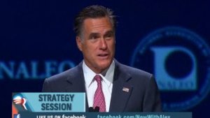 In einer Rede vor Mandats-Trägern mit Latino-Hintergrund in Florida bemühte sich der Präsidentschaftskandidat Romney darum, beim Thema Einwanderungspolitik weniger kämpferisch zu klingen. Foto: Spang
