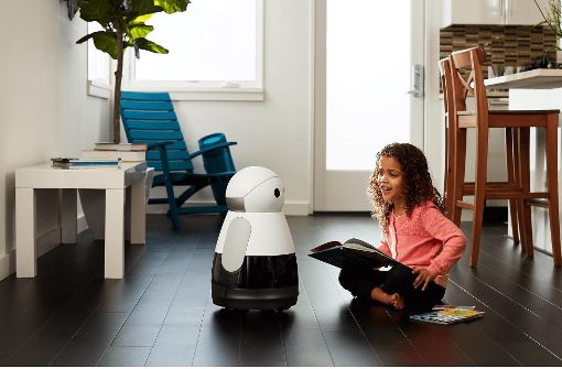 Der Heimroboter Kuri ist 50 Zentimeter groß und soll auch Kindern den Spaß an Technik vermitteln, heißt es bei Bosch. Foto: Bosch