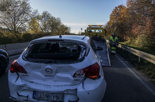 Zwei Autos mussten abgeschleppt werden. Foto: SDMG/Dettenmeyer