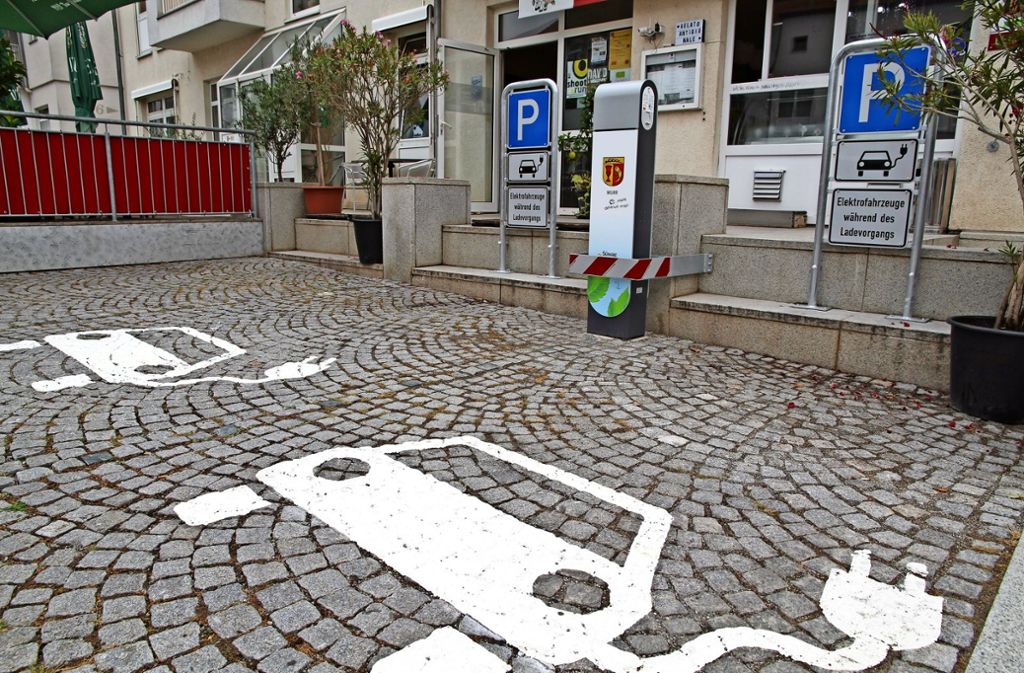 Murr macht im September ernst mit der Elektromobilität. Die Gemeinde lässt fortan E-Fahrzeug-Nutzer auf dem Dorfplatz kostenlos Energie laden. Die Gemeinde will ein Zeichen setzen.