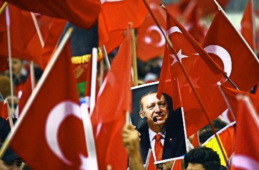 Der türkische Staatschef Erdogan will sich mit der Einführung des Präsidialsystems noch mehr Einfluss sichern. Foto: dpa
