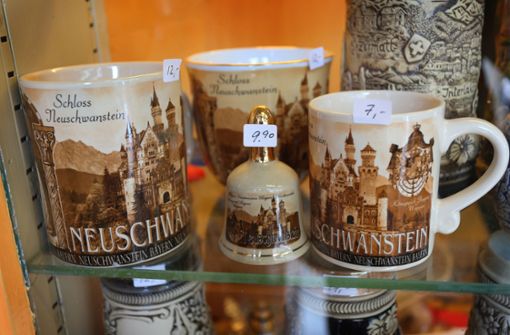 Souvenirhändler unterliegen vor dem obersten EU-Gericht. Der Freistaat Bayern behält die Marke „Neuschwanstein“. Foto: dpa