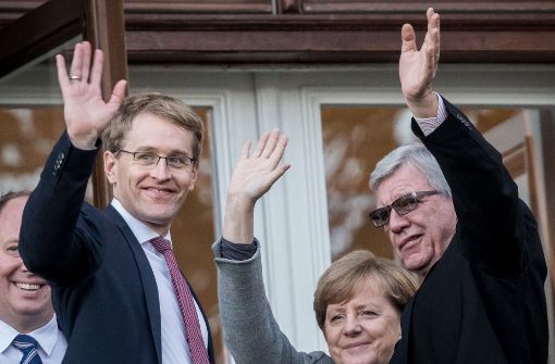 Auch er stand häufiger auf dem berühmtesten Balkon der Republik: Kiels Ministerpräsident Daniel Günther (links) neben seiner Parteichefin Angela Merkel und dem hessischen Amtskollegen Volker Bouffier Foto: dpa