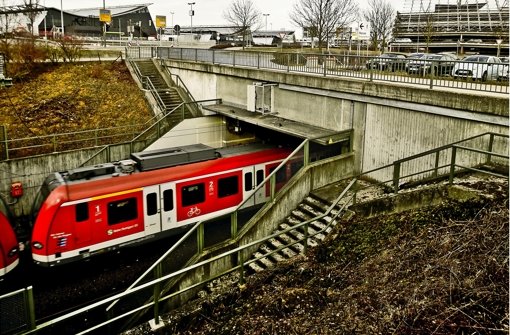 Der Halt der S-Bahn am Flughafen bleibt bei Stuttgart 21 nun unangetastet Foto: Lichtgut / Leif Piechowski
