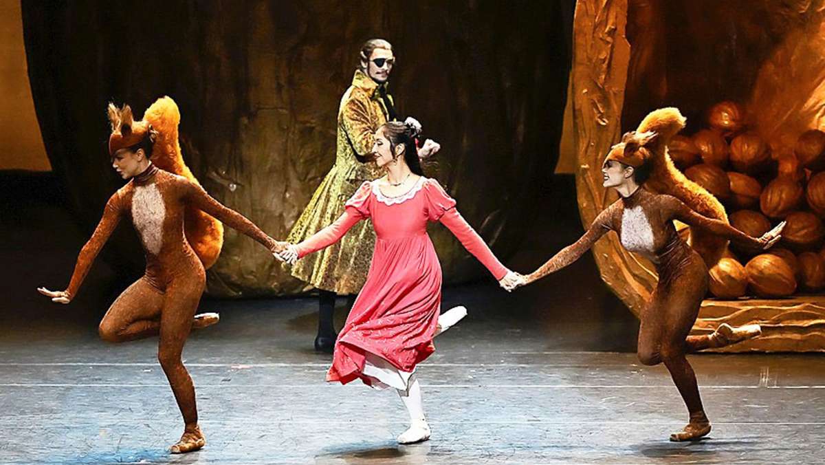 Saisonbilanz Stuttgarter Ballett: Viele Wiederaufnahmen und ein Todesfall