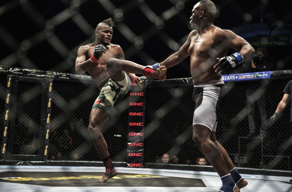 In Südafrika ging es anlässlich der Extreme-Fighting-Championships richtig zur Sache.