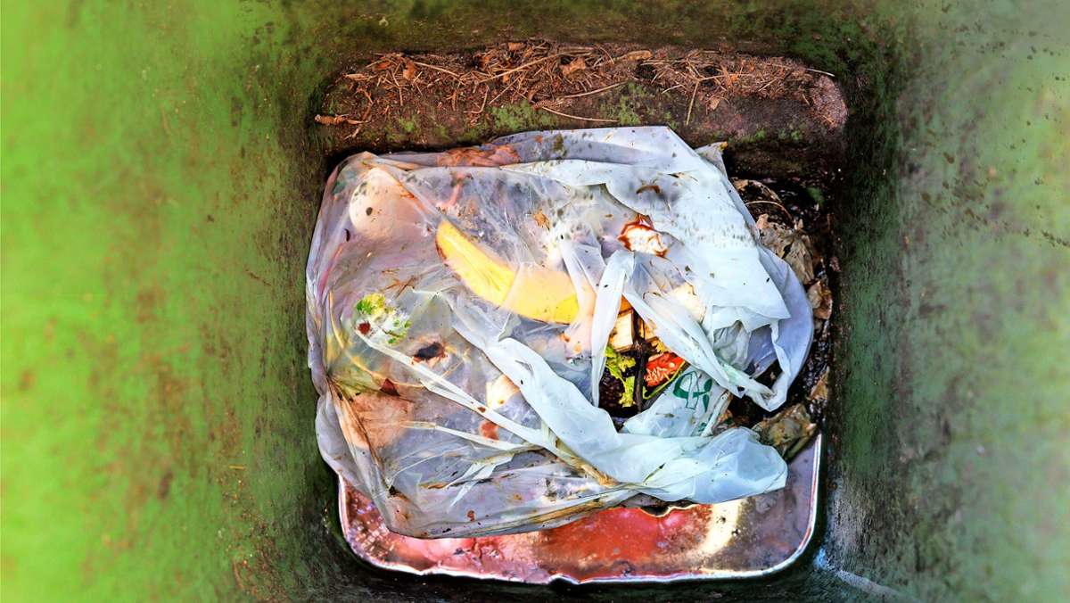Kreis Böblingen kämpft gegen Plastik im Biomüll: Unterwegs mit den Müllsheriffs