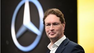 Mercedes-Chef Ola Källenius hält die Investoren  mit einer höheren Dividende und einem Aktienrückkaufprogramm bei Laune. Foto: dpa/Bernd Weißbrod