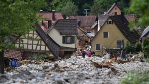 In Braunsbach  war 2016 der Orlacher Bach zu einer reißenden Sturzflut geworden. Dadurch entstanden massive Schäden. Foto: dpa/Marijan Murat