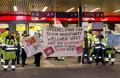 Das Bodenpersonal an den beiden Berliner Flughäfen Tegel und Schönefeld haben ihre Arbeit niedergelegt. Foto: dpa (Archivfoto)