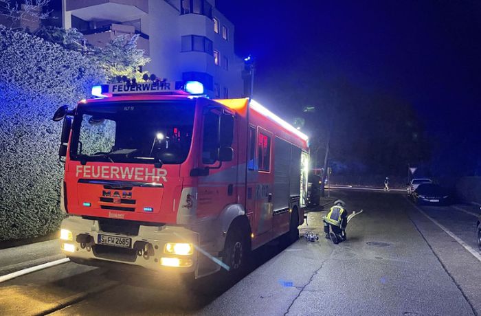 Tödlicher Brand in Stuttgart-Rohr: Person kommt bei Feuer in Mehrfamilienhaus ums Leben