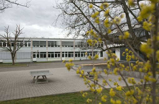 Die Adalbert-Stifter-Schule wird geschlossen. Hier in der Pliensauvorstadt könnte eine neue Realschule entstehen. Foto: Horst Rudel
