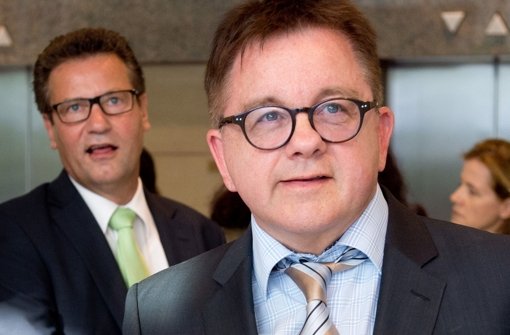 Guido Wolf (rechts) setzte sich gegen Peter Hauk (links) durch und wird neuer CDU-Fraktionschef Foto: dpa