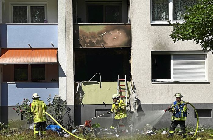 Wohnungsbrand in Nürtingen: Brandopfer in Klinik geflogen – mehrere Verletzte