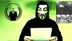 Die Netzaktivisten des Hackerkollektivs Anonymous drohen dem Islamischen Staat in einem Youtube-Video mit „massiven Cyberattacken“. Screenshot: StZ