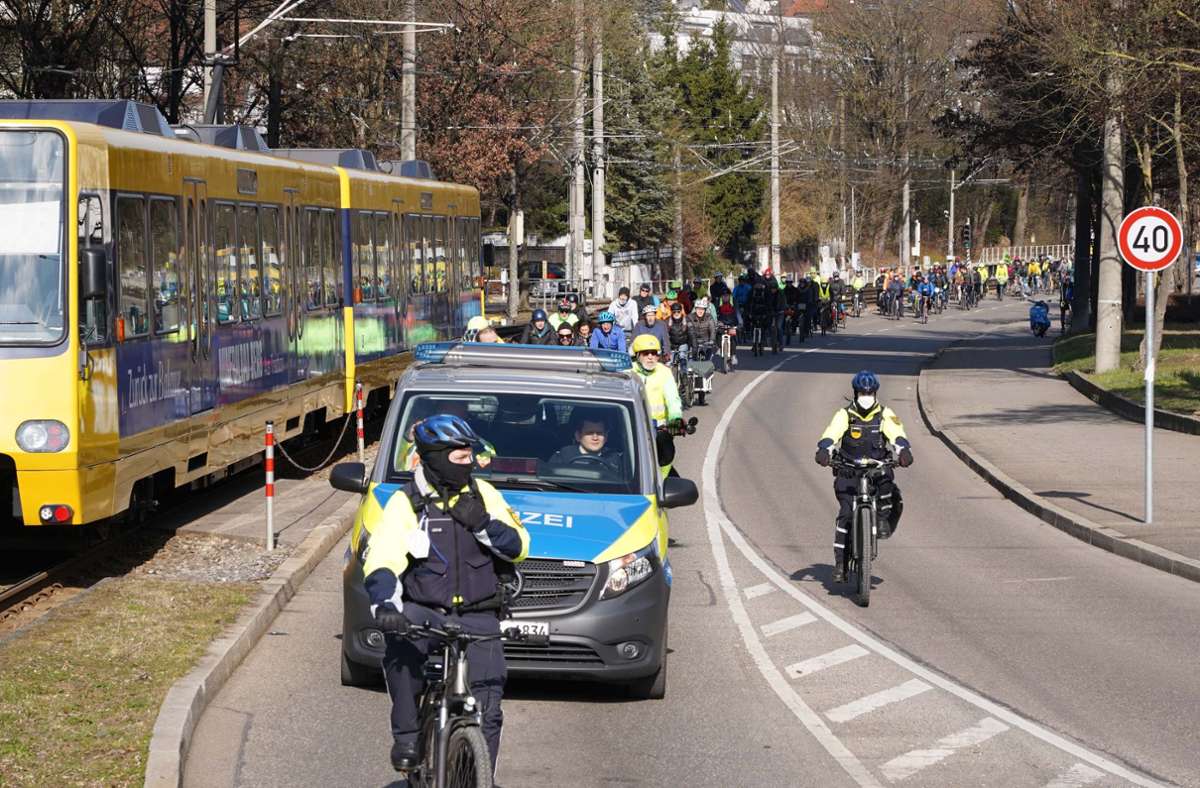 Radfahren in Stuttgart: Warnwesten nützen nichts
