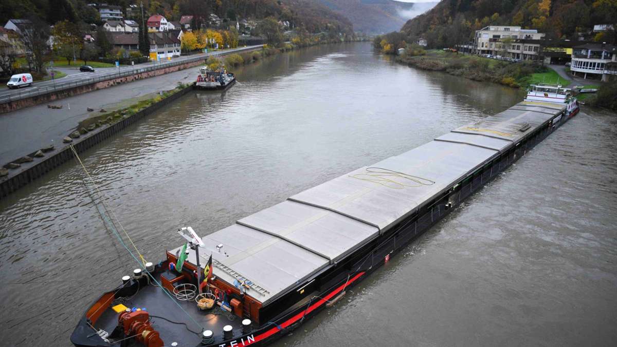 Unglück bei Eberbach: Sind die Folgen der Havarie im Stuttgarter Hafen spürbar?