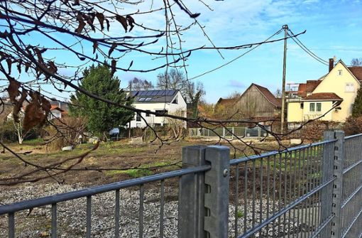 Im Jahr 2016 ist die Alte Schule an der Scharnhauser Straße abgerissen worden. Foto: Fritzsche