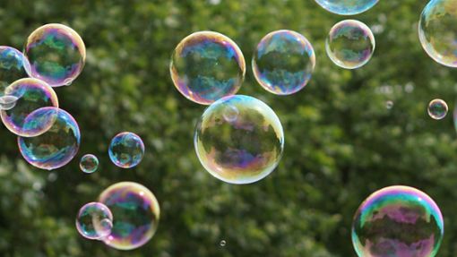 Und plötzlich ist nichts mehr wie es war. Lebensträume und Zukunftspläne platzen wie Seifenblasen. Foto: Pixabay