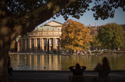 Wohin damit? Das Stuttgarter Opernhaus im Herbst Foto: Lichtgut/Max Kovalenko