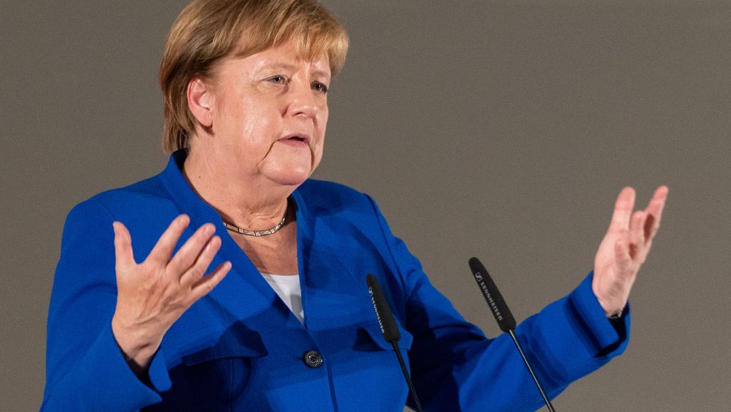 Angela Merkel in Sachsen: Bundeskanzlerin bleibt trotz Spießrutenlaufs gelassen