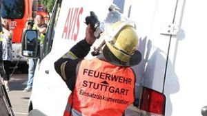 Immer öfter muss die Feuerwehr den Einsatz für brennende Autos dokumentieren. Foto: 7aktuell.de