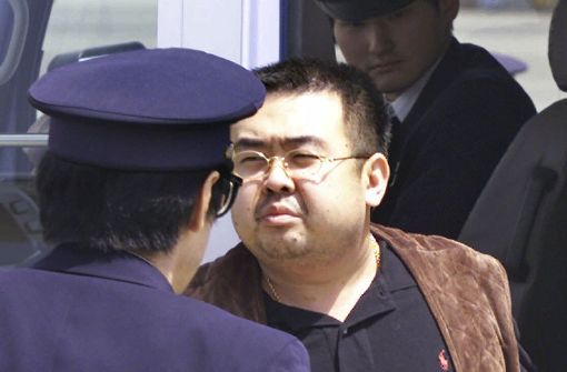 Dieses Foto aus dem Jahr 2001 zeigt Kim Jong Uns Halbbruder Kim Jong Nam, der offensichtlich einem Anschlag zum Opfer gefallen ist. Foto: AP