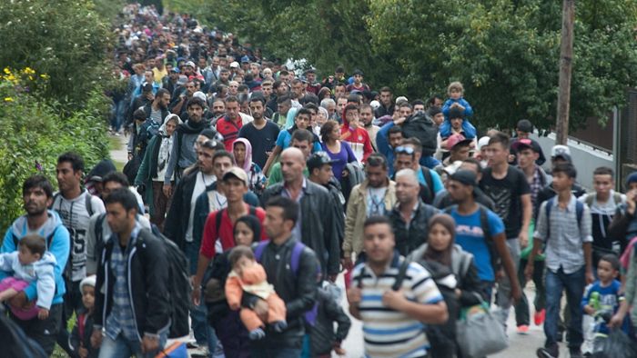 Ungarn stimmen über Flüchtlingspolitik ab