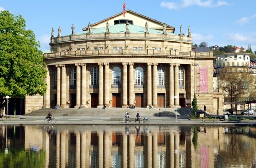 Die Oper in Stuttgart soll nicht ersatzweise in den Schlossgarten ziehen, wie der BUND fordert. Foto: dpa