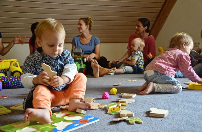 Kurse und Treffs für Familien: Stadt will Elternbildung neu organisieren