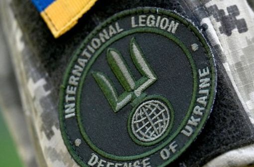 Logo der Internationalen Legion der Territorialverteidigung der Ukraine. Unter ihrem Dach befindet sich auch die „Legion Freiheit Russlands“, welche  aber ein eigenes Emblem führt. Foto: AFP/Sergej Supinsky
