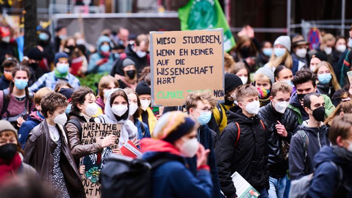 Tausende fordern in Berlin besseren Klimaschutz
