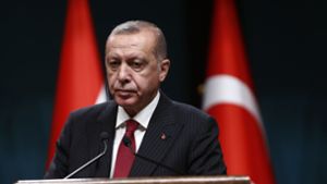 Bisher bleibt der türkische Präsident Erdogan Antworten auf die Krise schuldig. Foto: AP