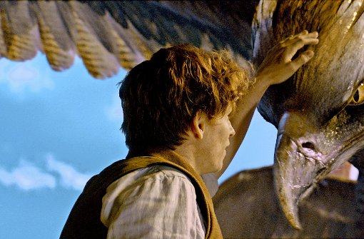 Newt Scamander (Eddie Redmayne) glaubt an das Recht der gefährlichen Fabeltiere, zu leben. Er will all jene retten, denen andere die Ausrottung wünschen. Foto: dpa, Verleih
