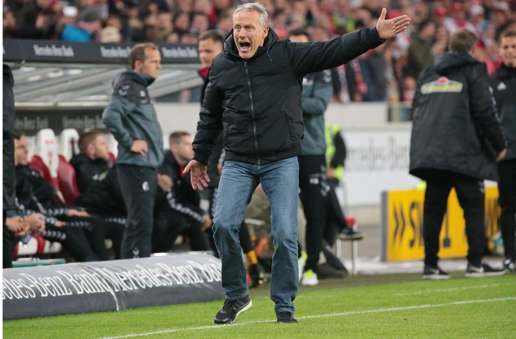 SC-Freiburg-Trainer Christian Streich tobte nach der Videobeweis-Entscheidung gegen Caglar Söyüncü.