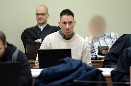 Der mutmaßliche Terrorhelfer Ralf Wohlleben bleibt in Untersuchungshaft. Foto: dpa