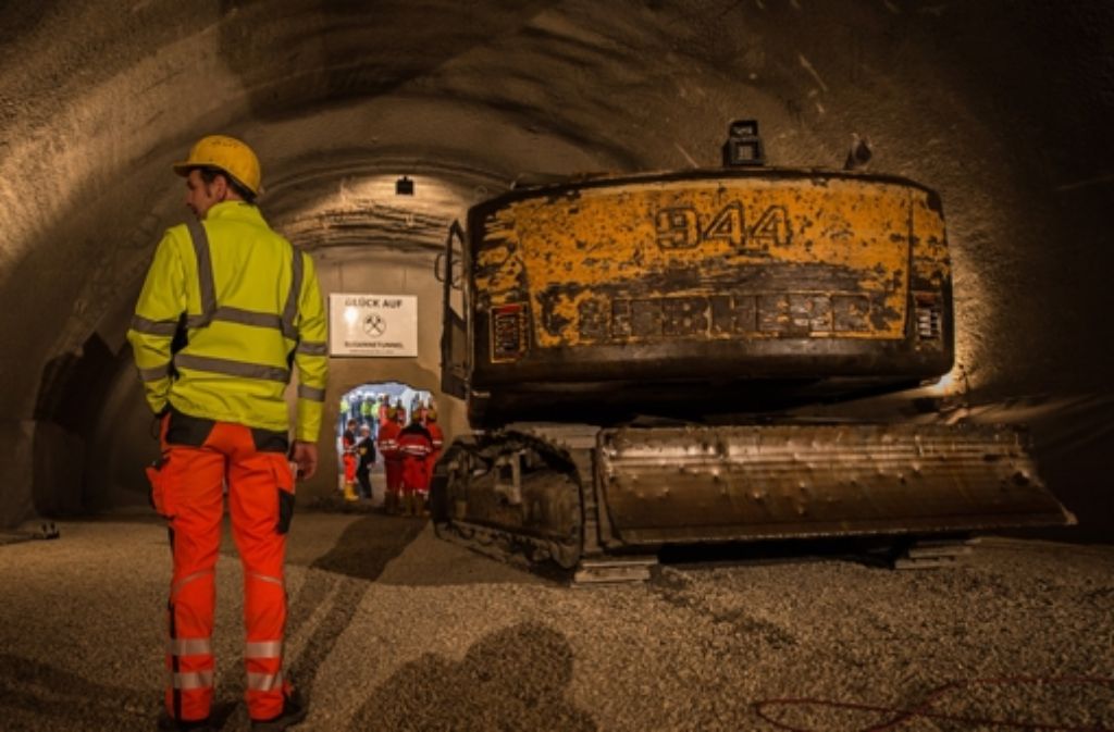 Tunneldurchbruch im Steinbühltunnel – die Arbeiten kommen zügig voran