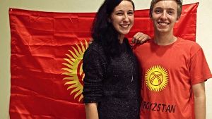 Aus Kirgisistan hat Jonathan Winkler die Bekanntschaft zu Cassandra Lammie mitgebracht. Foto: Ralf Recklies