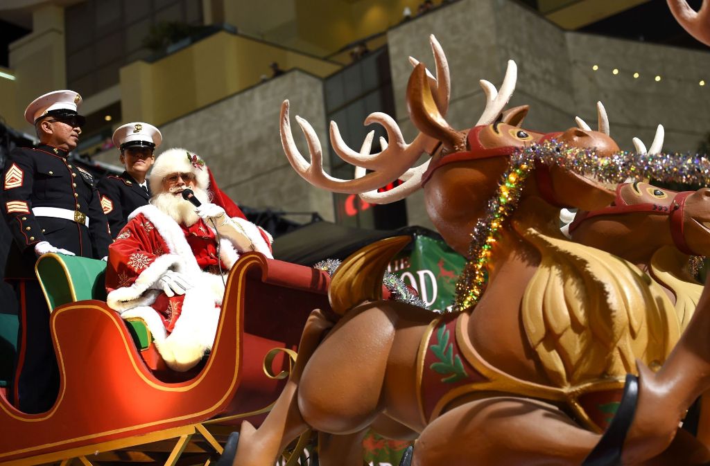 Der Mann des Abends: Santa Claus bei der Hollywood Christmas Parade.