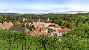 Mit seinen Kuppeln, Türmen und Dekoren im Böhmischen Barock-Stil schaut das Kloster St. Marienthal aus wie ein Märchenschloss. Foto: Ekkehart Eichler